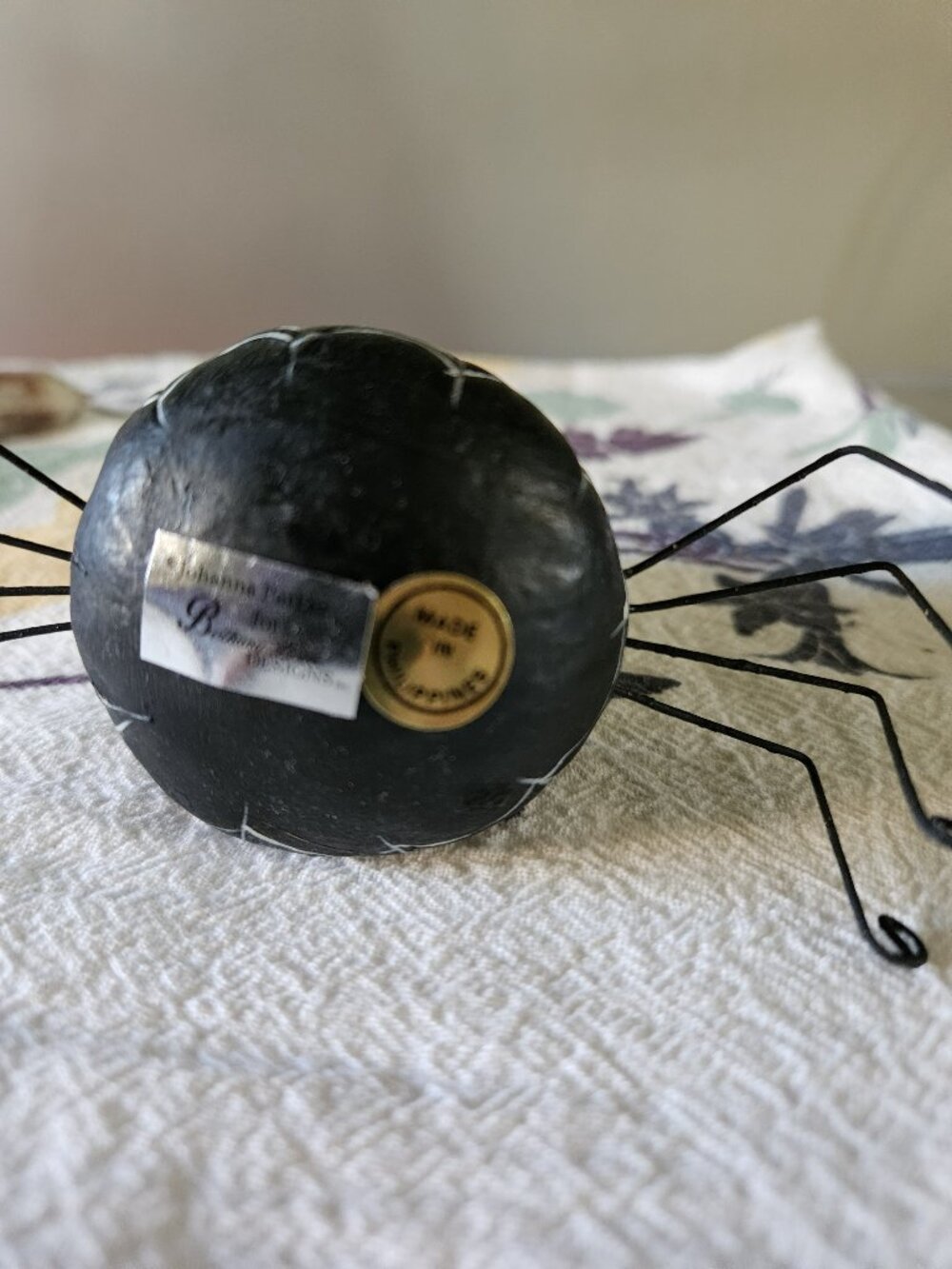 Ghostie Crawlie Ornament *Johanna Parker* - Picture 3 of 4